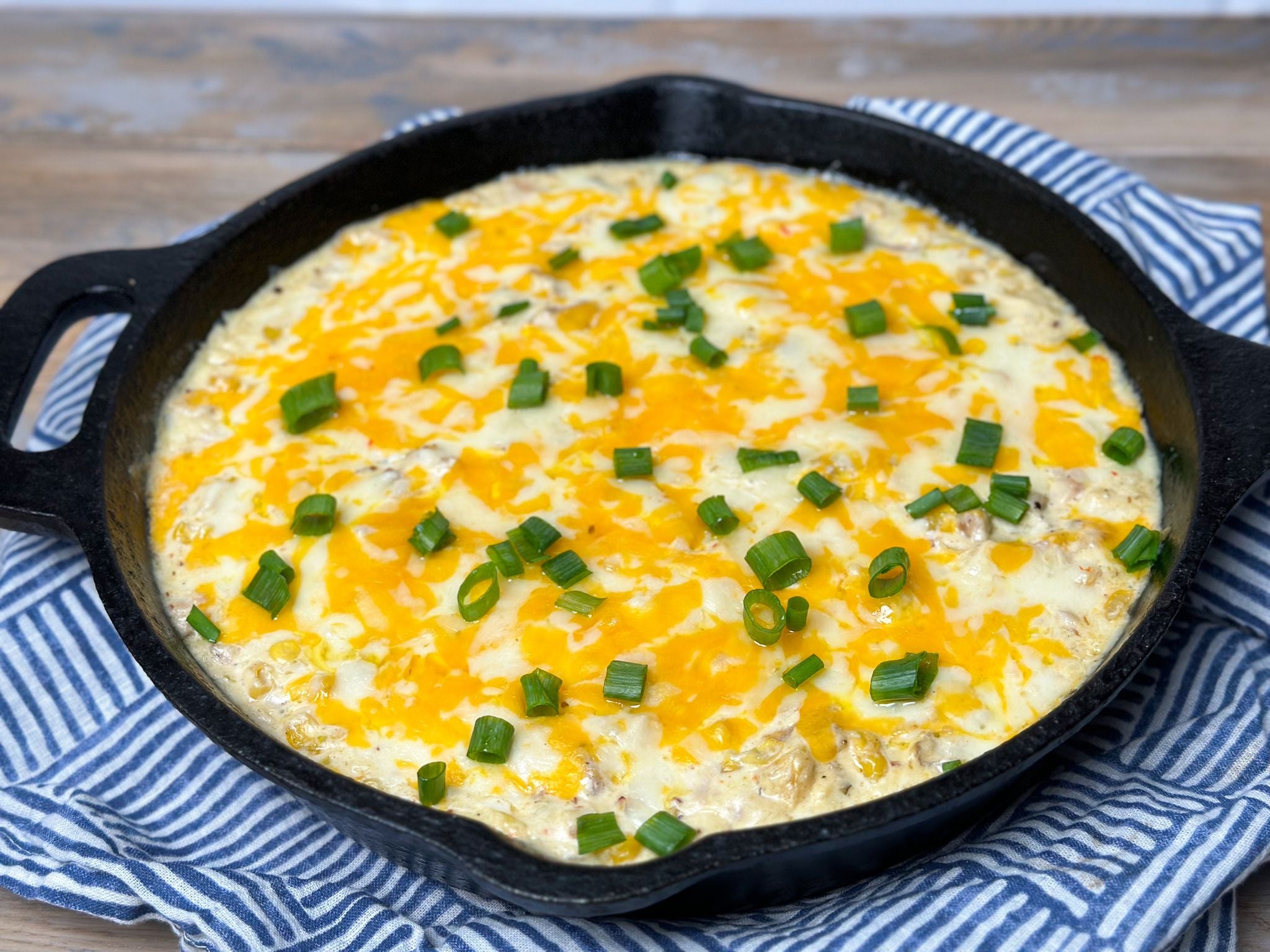 Creamy Chicken Enchilada Dip with Terrapin Ridge Farms Hatch Chile Bacon Ranch Dip Creamy Chicken Enchilada Dip with Terrapin Ridge Farms Hatch Chile Bacon Ranch Dip